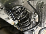 お車を安心してお乗りいただく為には、足回りの定期点検が欠かせません。サービスサポート(有償保証)では無料点検もご提供しており、安心のカーライフをお過ごしいただけるサポート体制が整っています。