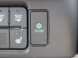 ECONスイッチの効果とあなたの運転で、クルマと力をあわせ「燃費向上=ガソリン代の節約=CO2 削減」のチャレンジをお楽しみください。