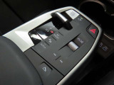 トグルスイッチ式のセレクターレバーが、より直感的で快適な操作性を実現。