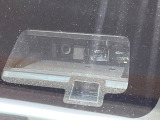 【スズキ セーフティサポート】走行中に前方の車両等を認識し、衝突しそうな時は警報とブレーキで衝突回避と被害軽減をアシスト。より安全にドライブをお楽しみいただけます。