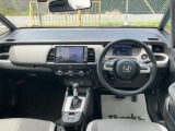 ワンオーナーで内装も綺麗なお車です