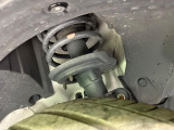 お車を安心してお乗りいただく為には、足回りの定期点検が欠かせません。サービスサポート(有償保証)では無料点検もご提供しており、安心のカーライフをお過ごしいただけるサポート体制が整っています。