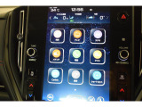 11.6インチの大画面ナビパネル。Bluetooth接続可能です。