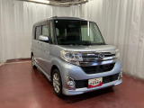 両側スライドドアなので、狭い駐車場や壁際でも安心!