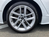 24時間緊急サポートサービス(アウディエマージェンシーサービス)事故や故障等のよきせぬトラブル時に365日24時間の年中無休体制で応急処置のアドバイスや出張応急修理や牽引等を迅速に対応させていただきます。