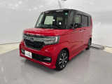 雨の日は中古車は選びにくいですよね。でも当店なら安心です。電話予約を頂ければ屋根下へ移動させて頂きます。雨でもじっくりご検討いただけます。