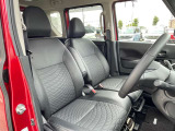 お車の販売と共に、自動車保険もご紹介しております。 弊社取り扱い会社と同じであれば日産独自のサービスもあります。