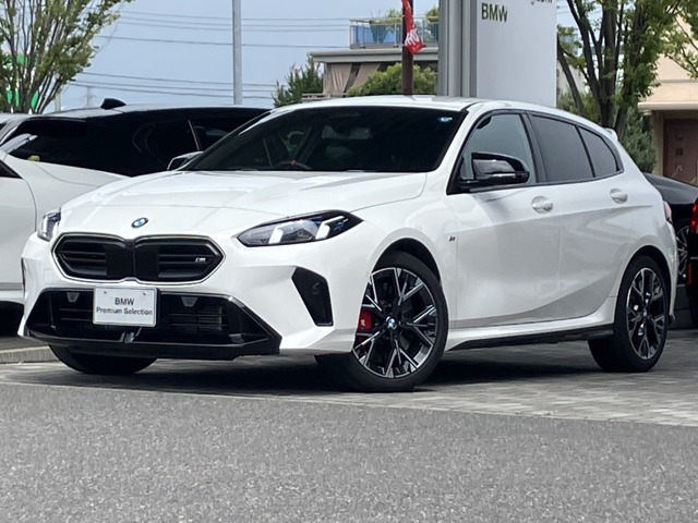 1シリーズ M135 xドライブ 4WD