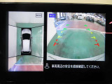 アラウンドビューモニターで車庫入れも空から見ている様に駐車できラクラクです。