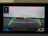 バックモニターで、後方を確認しながら安心して駐車することができます。運転初心者も熟練者も必須の機能ですよ!