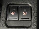 【シートヒーター】寒い日に重宝するシートヒーター!エアコンより早く温まってくれるので寒がりの人も安心ですね♪エアコンの温風は乾燥するから苦手、という方にもをおすすめです。
