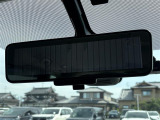【フォグランプ】ヘッドライトよりも低い配光で、霧や豪雨、降雪による視界不良を改善します。