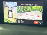 【360&deg;ビューモニター】専用のカメラにより、上から見下ろしたような視点で360度クルマの周囲を確認することができます☆死角部分も確認しやすく、狭い場所での切り返しや駐車もスムーズに行えます。