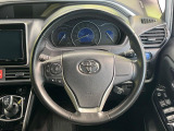【純正革巻きステアリング】上質な革を使用することで、手にしっかり馴染みとても運転しやすいハンドルです♪