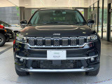 Jeepらしい力強さを残しながらもスタイリッシュで大人数でも乗りやすい7人乗りSUV