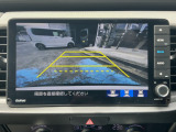 駐車も安心のリアカメラ付です