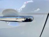 当社の査定士が直に査定し、入庫したお車なので、自信を持ってお勧め出来、また安心してお乗り頂けます!(支払総額は、車検又は法定点検に掛かる費用や、税金・登録手数料等が含まれた、店頭納車での総額です)