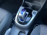 【 シフト 】スムーズなシフトチェンジで快適にお車を操縦していただけます!