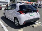 広々とした車内空間に優れた燃費性能。更にデザインも上質で人気のお車です!