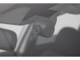 純正(ディーラーオプション)のドライブレコーダーも装備しています。