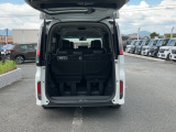 乗車人数、荷物の量に応じてシートアレンジが自由自在です。