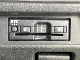 【ETC】高速道路の料金所をストレスなく通過!話題のスポットやサービスエリアに多い「スマートIC」利用時は必須のアイテムです。当店でセットアップを実施、ご納車当日からすぐにご利用いただけます!