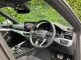 Audiのインテリアはエクステリア同様、優れたデザイン性とクオリティ、そして機能性を兼ね備えております。