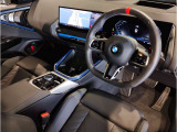 ☆センターパネルを運転席側に僅かに傾けたBMW独特のインパネ☆【駆け抜ける歓び】はここからもスタートしております☆