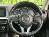 【純正革巻きステアリング】上質な革を使用することで、手にしっかり馴染みとても運転しやすいハンドルです♪