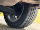 お車を安心してお乗りいただく為には、足回りの定期点検が欠かせません。サービスサポート(有償保証)では無料点検もご提供しており、安心のカーライフをお過ごしいただけるサポート体制が整っています。