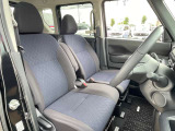 お車の販売と共に、自動車保険もご紹介しております。 弊社取り扱い会社と同じであれば日産独自のサービスもあります。