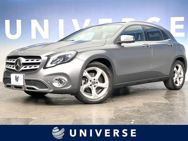 GLAクラスGLA220 4マチック 4WD
