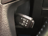 【レーダークルーズコントロール】高速道路での長距離走行が楽に!!自動で速度を保つクルーズコントロールが、衝突軽減システムと連携し、前方の車両を感知して車間を保つように速度調節してくれます!!