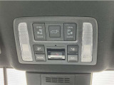 事故や急病時などの緊急事態が発生したときにSOSボタンで外部に救助を手配することができます。(※T-Connectご契約時のみ)