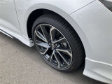 アルミホイールはこちらのデザインのものを装着しています。