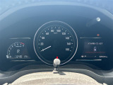 【スピードメーター】『スピードメーター』の画像になります。メーターがシンプルで見やすく運転しやすいですね!