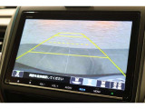バックカメラが装備されており、後方の安全確認はもちろんのこと狭い場所での駐車や雨の日・夜間など視界の悪いコンディションでのストレスの軽減にもなります!
