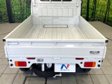 積み下ろしのしやすいデッキにはたっぷりと荷物を積み込んでいただけます。遊びから仕事まで、様々なシーンで頼れます♪..