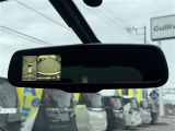 【インテリジェントルームミラー】後方の確認がデジタルインナーミラーで可能です♪荷物がたくさんのっていても安全ですね!