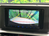 【バックカメラ】駐車時に後方がリアルタイム映像で確認できます。大型商業施設や立体駐車場での駐車時や、夜間のバック時に大活躍!運転スキルに関わらず、今や必須となった装備のひとつです!