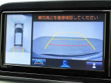 フロントモニター・サイドモニター・バックモニターを使用し、車を上から見たような映像で駐車が出来ます!