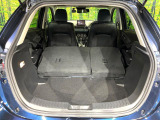 普段のお買い物や通勤、送迎等に十分な荷室スペースを確保しております。セカンドシートを倒すと、大きな荷物の積載も可能です♪