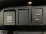 USBオーディオ用ソケットがついていますので携帯電話などを接続すれば音楽等の再生が可能です!