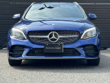 納車前整備は、メルセデスベンツ国際認定メカニックによる最新の検査ライン等の施設が充実した当社工場で入念に行います。メルセデス・ベンツの定める厳しい基準をクリアしたお車のみをご案内させて頂きます。