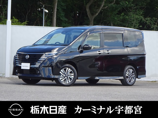 セレナ 1.4 e-4ORCE ハイウェイスターV 4WD 