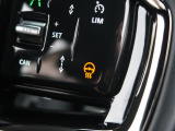ハンドルグリップ部分を温めることができ寒い朝でも快適に運転することが可能です。