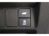 パワーテールゲート装備!荷物を持っていてもスイッチ一つでテールゲートの開閉が可能です!
