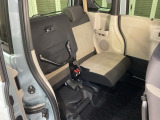 後席をはね上げれば、「もうひとつの荷室」が生まれます。