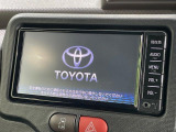 【メーカー純正ナビ】インテリアに溶け込むスタイリッシュな「専用設計」メーカーナビを装備♪視認性や操作性など基本性能にも優れ、より上質なカーライフをお楽しみいただけます。