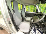 ドライバーによって運転しやすいポジションは異なり、あの車はどうなのか不安なこともありますよね。気になるお車は店頭で乗り込んでご確認いただけます♪